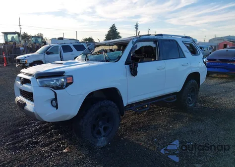 2017 Toyota 4Runner Trd Off Road Premium from USA, damaged, VIN JTEBU5JR0H5423792